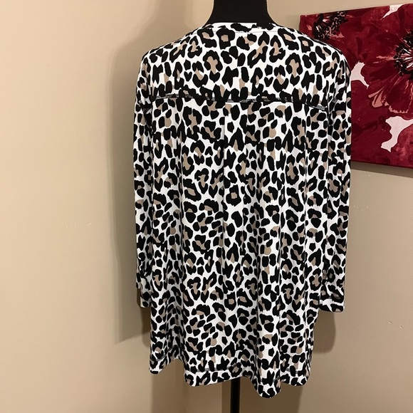 MULTIPLES Three-Quarters Sleeve Leopard  Print Top, size XL - Picture 4 of 11